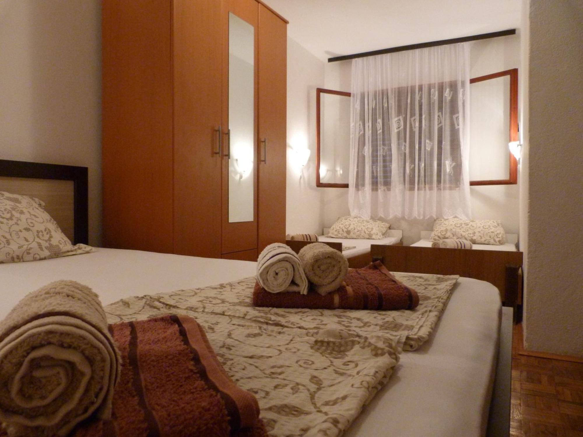 Apartments Aleksic Сутоморе Екстериор снимка