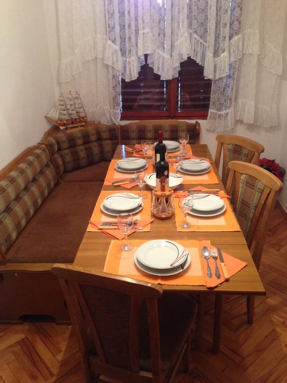 Apartments Aleksic Сутоморе Екстериор снимка