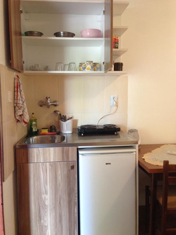 Apartments Aleksic Сутоморе Екстериор снимка