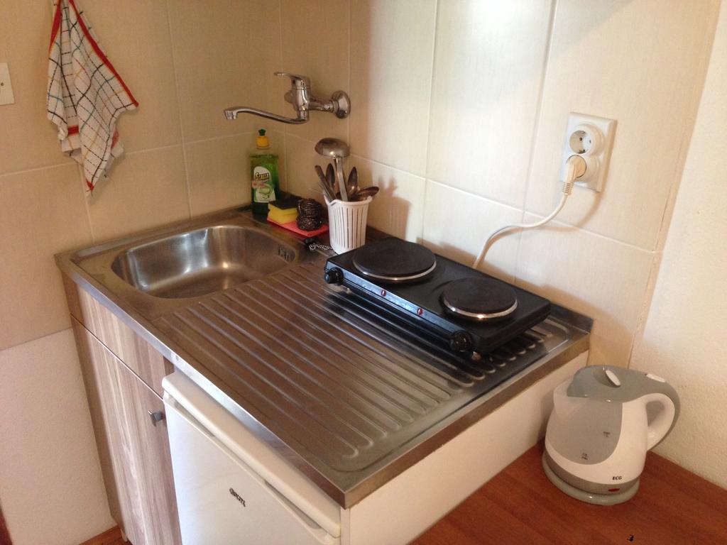 Apartments Aleksic Сутоморе Екстериор снимка