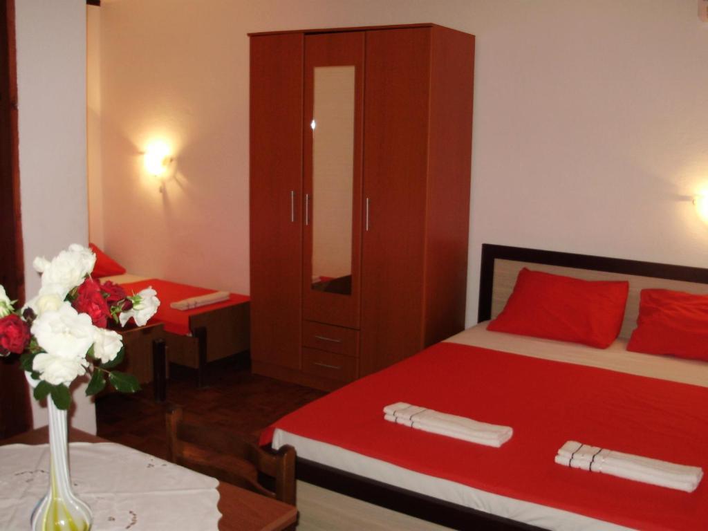 Apartments Aleksic Сутоморе Стая снимка