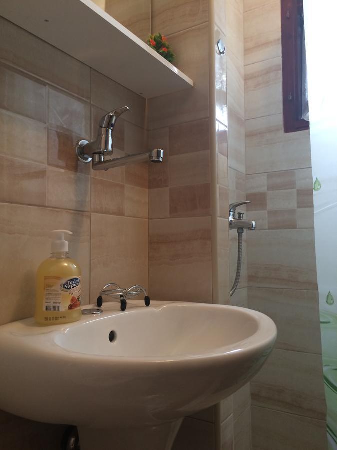 Apartments Aleksic Сутоморе Екстериор снимка